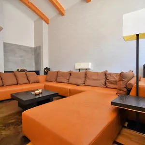 https://luxury-apartment-primator.spindleruvmlyn-hotels.com